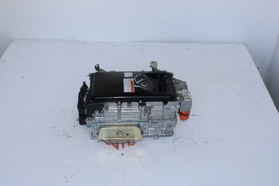 JDM 2016-2019 TOYOTA PRIUS HYBRID 1.8L CONVERTER / INVERTER CHARGER G9200-47240 / 47260